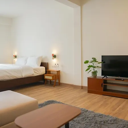 Private Room Blue And Teak 211